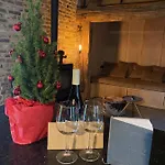 アパート Hoeve Aan De Rand Maastricht Met Natuurzwembad ベルグ・エン・テルブレイト