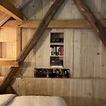 Hoeve Aan De Rand Maastricht Met Natuurzwembad アパート *