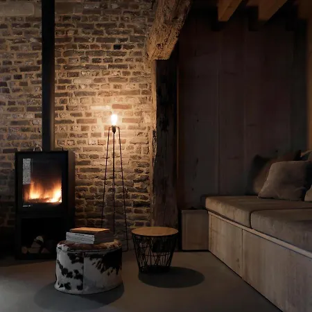 Hoeve Aan De Rand Maastricht Met Natuurzwembad Appartement