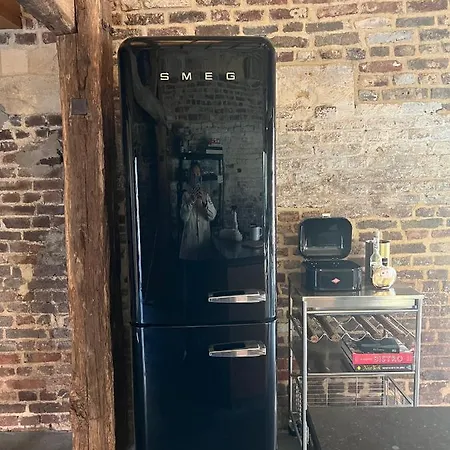 Hoeve Aan De Rand Maastricht Met Natuurzwembad *