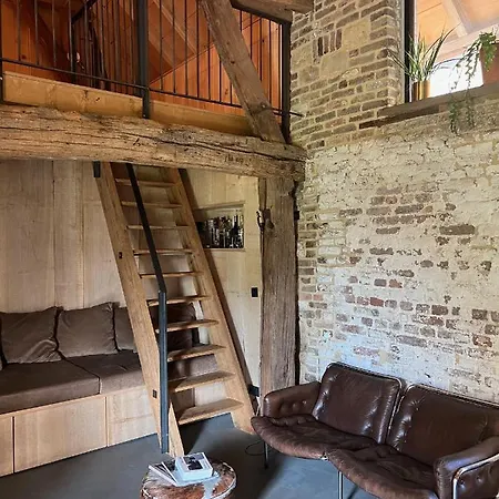 Hoeve Aan De Rand Maastricht Met Natuurzwembad Appartement