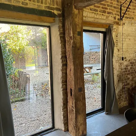 Hoeve Aan De Rand Maastricht Met Natuurzwembad * ベルグ・エン・テルブレイト