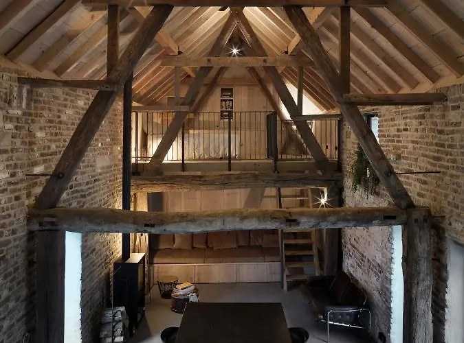 Hoeve Aan De Rand Maastricht Met Natuurzwembad Berg en Terblijt