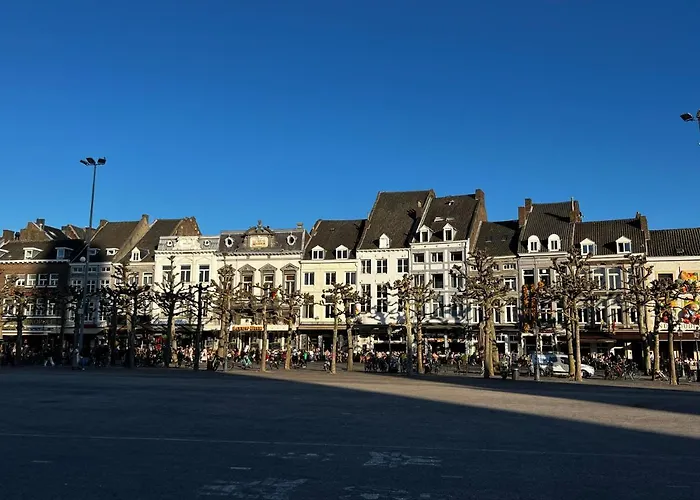 Hoeve Aan De Rand Maastricht Met Natuurzwembad شقة