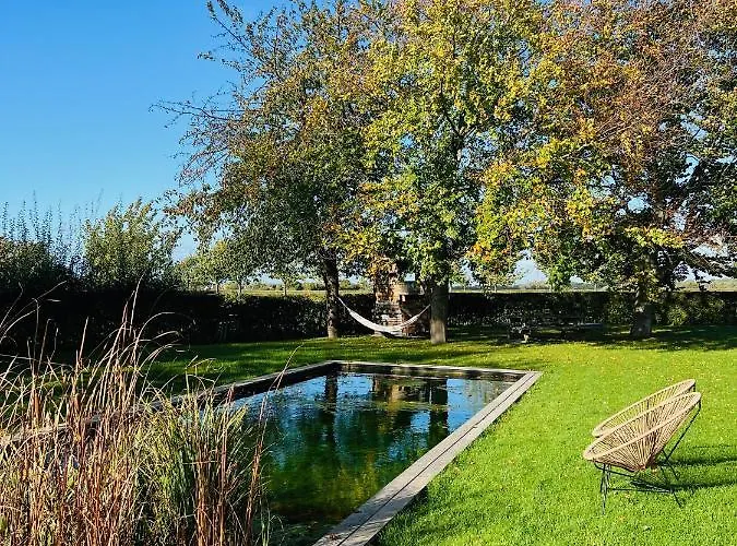 Hoeve Aan De Rand Maastricht Met Natuurzwembad شقة